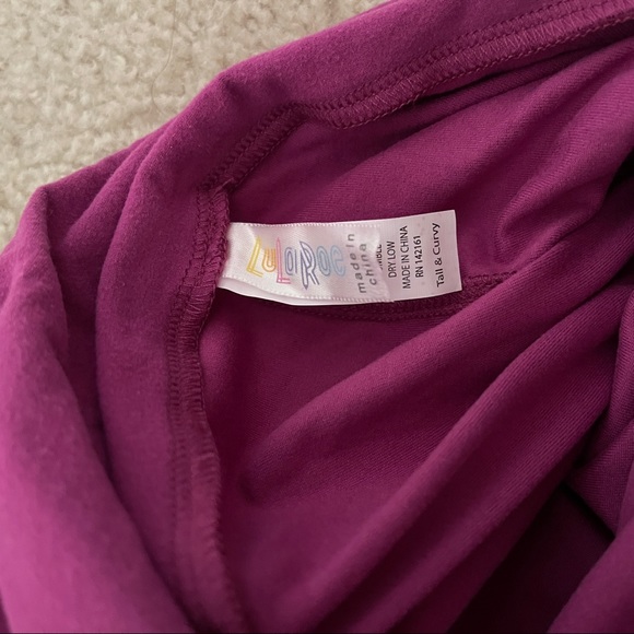 LuLaRoe 3-soft leggings fuchsia, black w/white swirl and teal TALL and CURVY - Picture 3 of 4